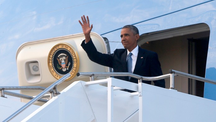Barack Obama dorazil na summit NATO vo Walese.