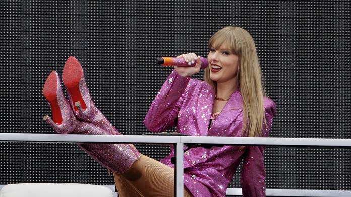 Taylor Swift počas The Eras Tour v Dubline