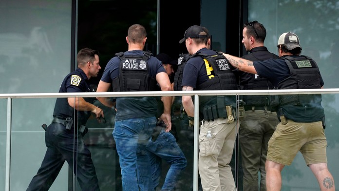 Streľba na oslavách Dňa nezávislosti má najmenej šesť mŕtvych a desiatky zranených