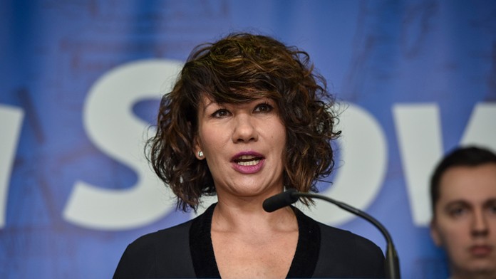 Zľava košický krajský poslanec Viktor Dulina, šéf VÚC Rastislav Trnka a poslanec KSK Martin Smrčo.