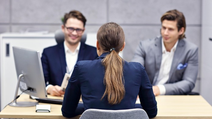 Pohovor. Ilustračná snímka. 