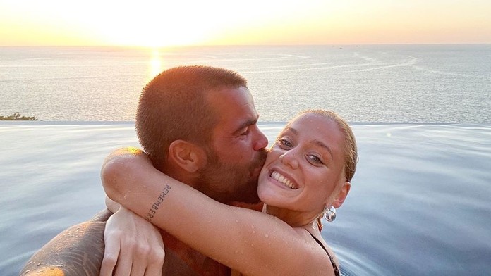 Srnka hľadá svoje mláďa.