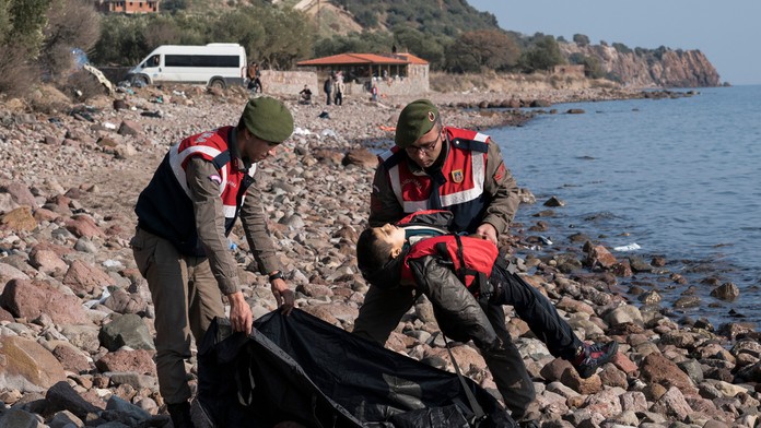 Utopení migranti v Turecku.