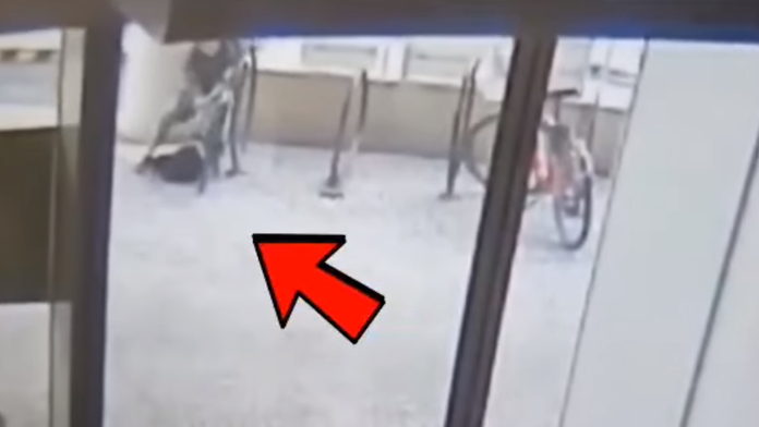 Krádež bicykla mu nevyšla podľa plánu.