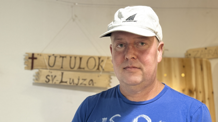 Túlal sa ulicami Bratislavy, zbieral špaky a hľadal teplo. Matej prišiel pre alkohol o všetko (príbeh)