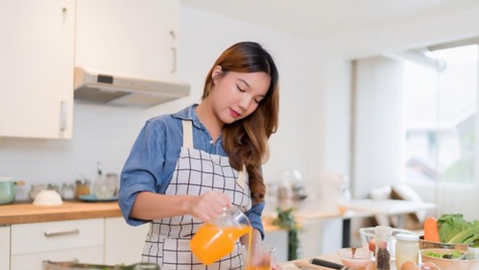 Ranný nápoj, ktorý upokojí črevá. Odborníčka radí recept, ktorý ľahko spravíte doma