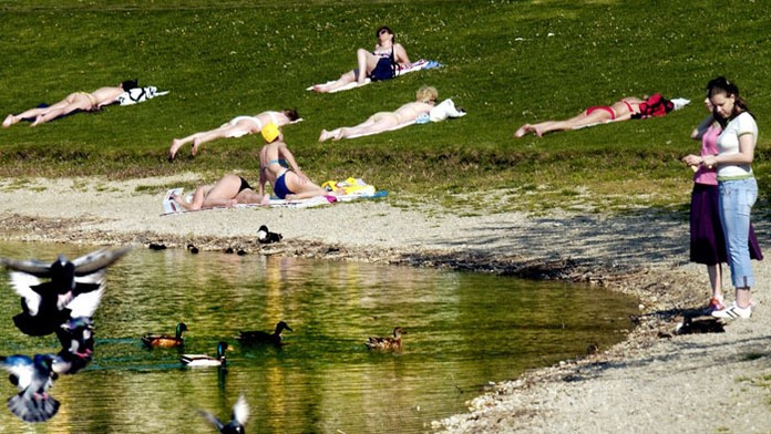 Čaká nás teplý víkend.