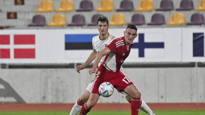 Kanonier B. Bystrice je hrdý na rýdzo slovenský tím. Najcennejší dres ho však stále obchádza