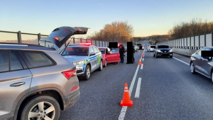Policajná naháňačka v Česku. 