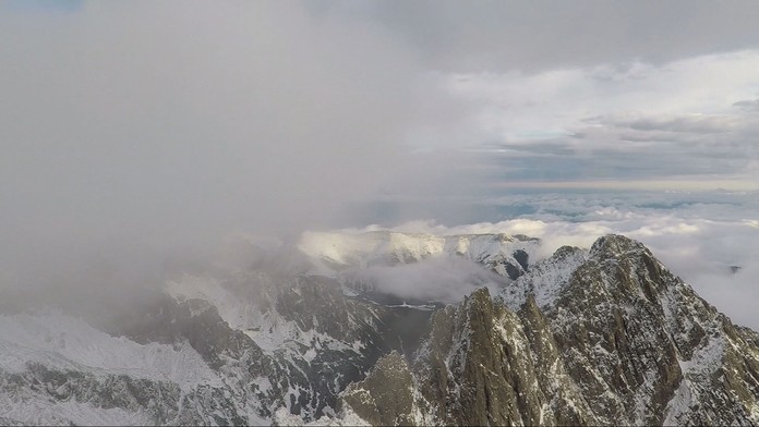 Vysoké aj Nízke Tatry zasiahla silná víchrica