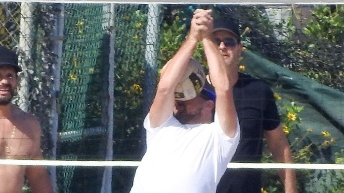 Leonardo DiCaprio a Robin Thicke s priateľmi