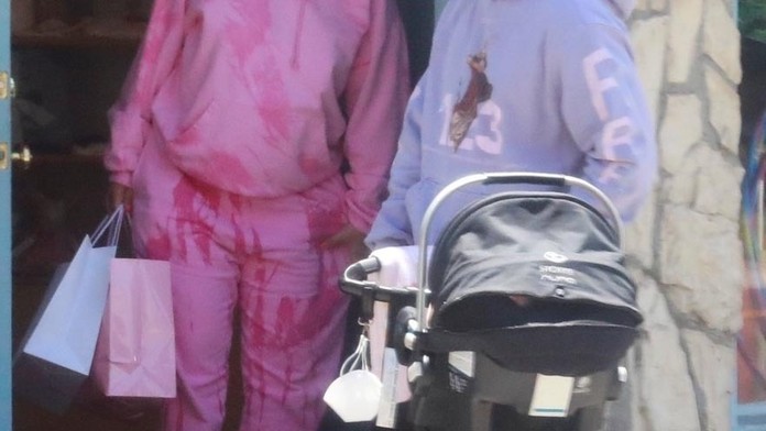 Rodinka sa rozrastá.