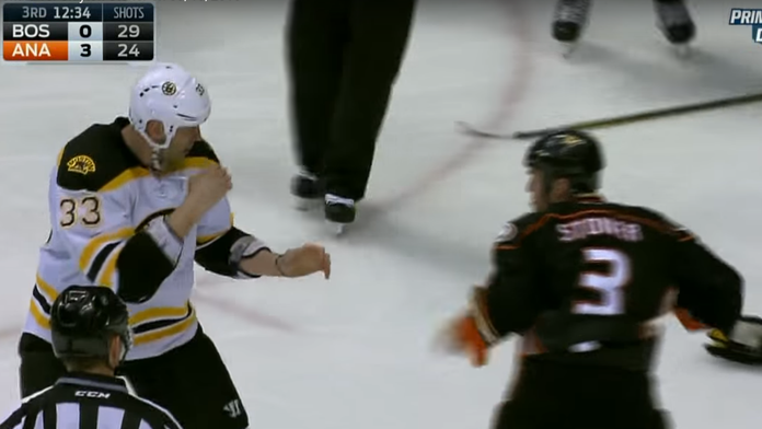 Zdeno Chára sa pobil s Claytonom Stonerom