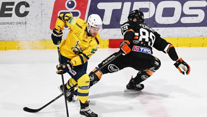 Jakub Ferenc a Ben Johnson počas zápasu HC Košice - HK Spišská Nová Ves