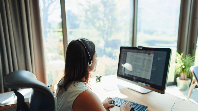 Celodenné sedenie môže zvýšiť riziko srdcových ochorení. Štúdia naznačuje, ako predísť komplikáciám
