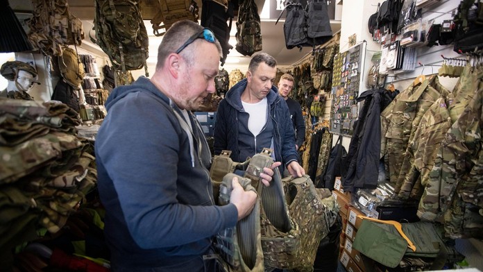 Čechom, ktorí sa rozhodnú bojovať za Ukrajinu, bude garantovaná beztrestnosť