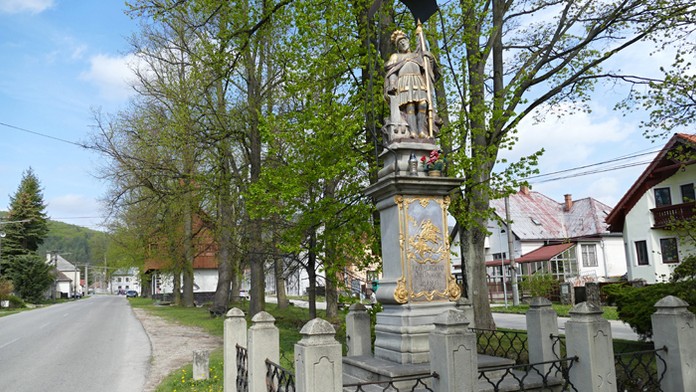 Opoziční poslanci.