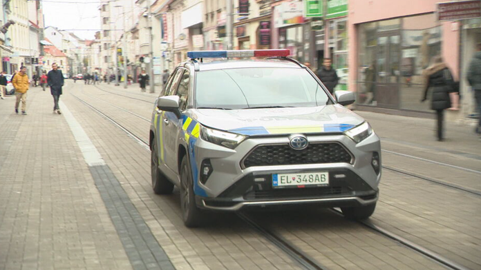 Polícia, ilustračná snímka z Bratislavy.