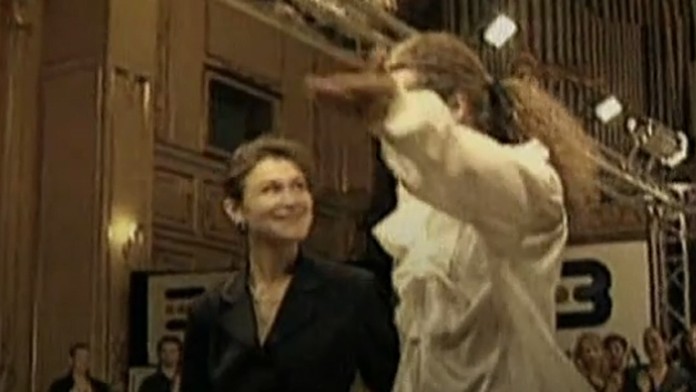 Jaro Bekr s dlhými vlasmi