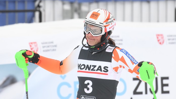 Petra Vlhová v cieli 2. kola slalomu SP v Špindlerovom Mlyne.