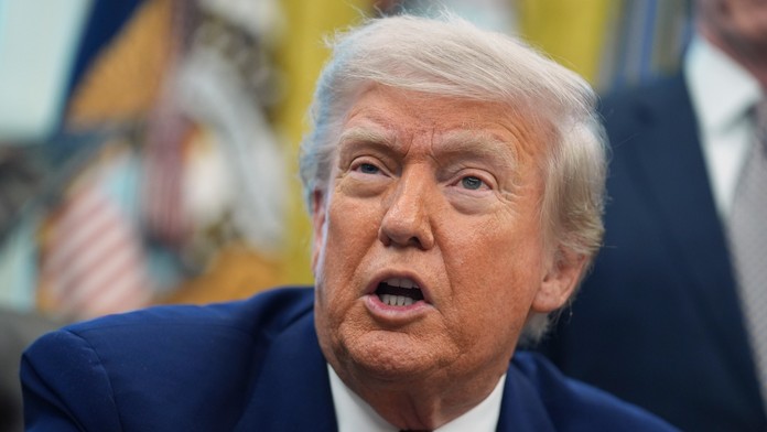 USA Iránu nič neponúkli a ani s ním nerokujú, tvrdí Trump