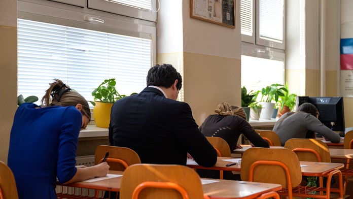 Na snímke študenti počas písomných maturít z anglického jazyka na Gymnáziu Jána Adama Raymana v Prešove.