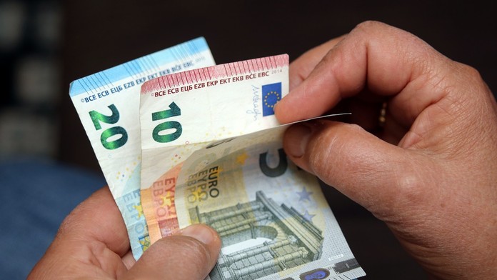 Slováci v šetrení výrazne zaostávajú. V Európskej únii patria medzi najhorších