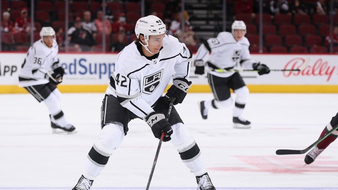 Do prípravy pred MS sa zapojil útočník zo zámoria. Tím opustila trojica hráčov