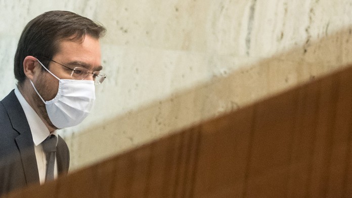 V pene na austrálskej pláži sa stratil pes