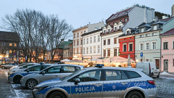 Tichý zabijak si vyžiadal ďalšiu obeť. 14-ročné dievča zomrelo v kúpeľni, zasiahol aj vrtuľník