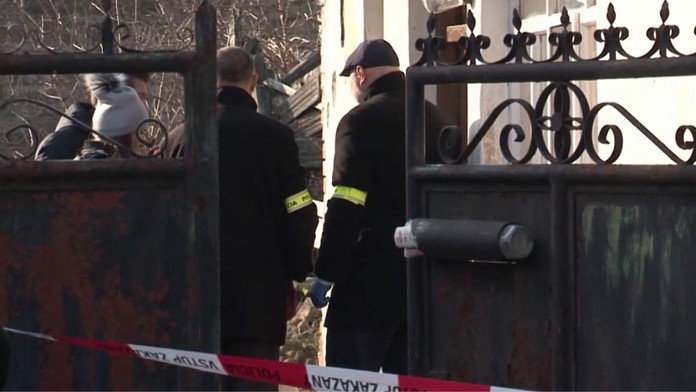 Obcou Neded otriasla vražda. Syn našiel mamu v kaluži krvi