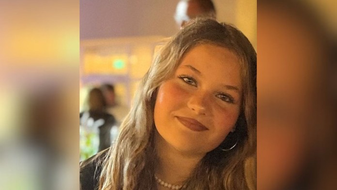 Polícia pátra po dievčati