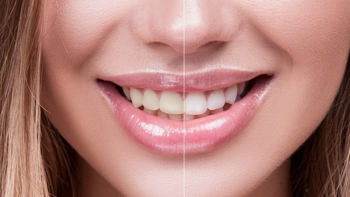 Zľava kapitán Marek Ďaloga a Američan Matt Roy vo štvrťfinále MS 2021.