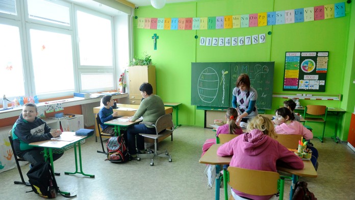 Spojená katolícka škola v Nemšovej.