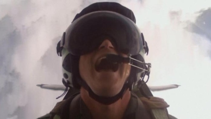 Princ Harry na palube Spitfire