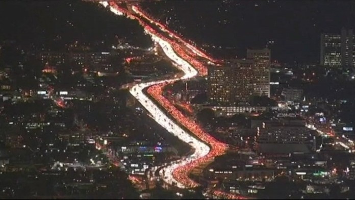 Upchatá diaľnica v Los Angeles.