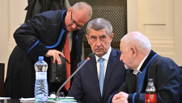 Začal sa súd v kauze Čapí hnízdo: Keby som podvádzal, nikto by sa to nedozvedel, vyhlásil Babiš