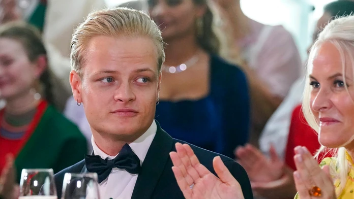 Na snímke syn nórskej korunnej princeznej Mette-Marit Marius Borg Höiby.