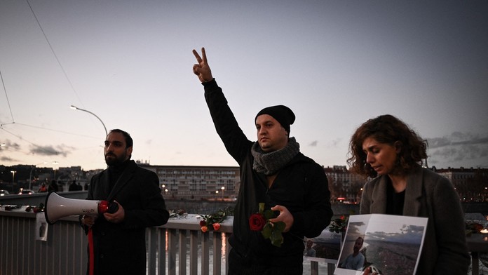 V Lyone našli utopeného Iránca. Vopred zverejnil, že sa chce zabiť, aby upozornil na dianie v Iráne