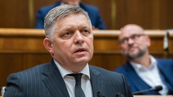 Minister Sulík prijal pozvanie na stretnutie s Robertom Ficom