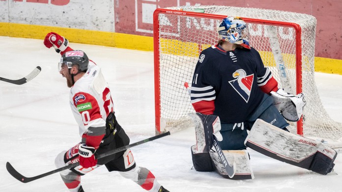 Tipos Extraliga: Ticho v Bratislave, líder schytal od posledného. Zvolen bez formy, Réway hrdinom