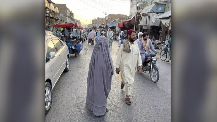 Slovák navštívil Afganistan: Mužov bez brady čaká väzenie, ženy za nevhodné oblečenie palicujú