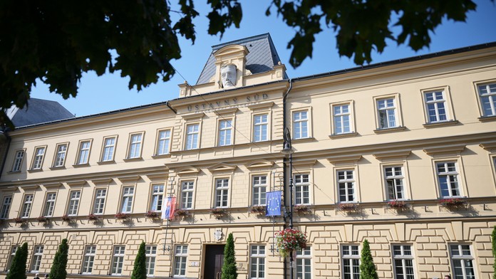 Košičan za sex zaplatil bankovkou, ktorú vraj našiel na ulici. Bizarný prípad vysvetľoval na súde