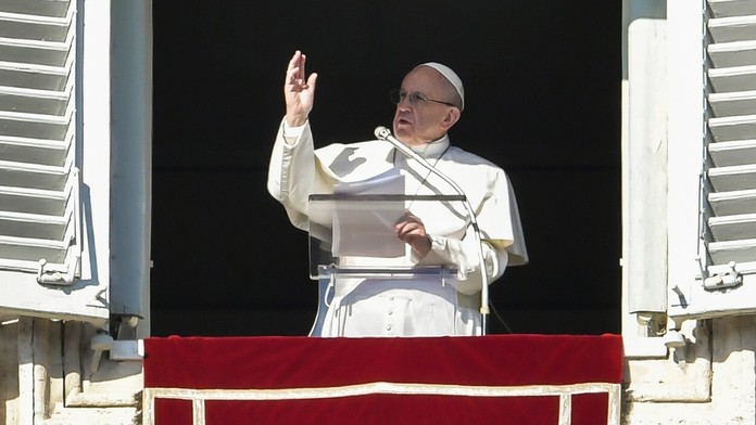 Pápež kondoloval ruskému národu a pozostalým po obetiam pádu lietadla v Rusku