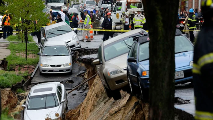 baltimore_street_collapse-4.jpg