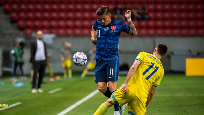 Slováci si zarobili na poriadnu hanbu. S Kazachstanom doma stratili všetky body