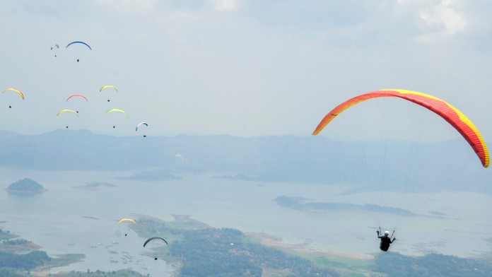 Paraglajding - ilustračná snímka