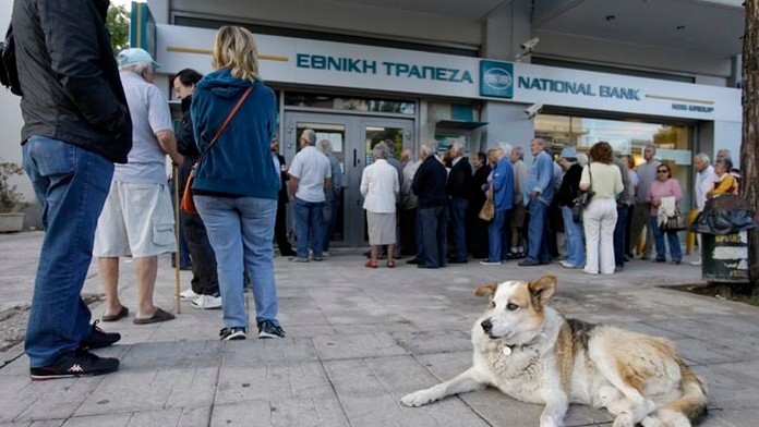 Grécko požiadalo Medzinárodný menový fond o odklad júnovej splátky z dlhu do novembra.