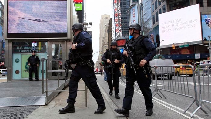 Polícia v New Yorku posilnila svoju prítomnosť v metrách a uliciach 