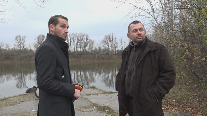 Záchranca Jozef Horváth s reportérom Marekom Šilhavíkom.